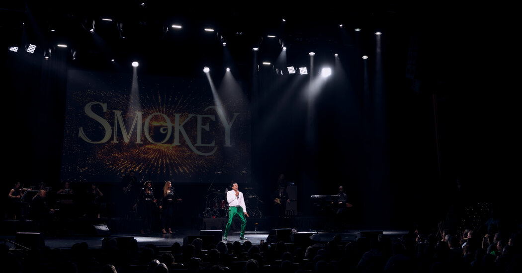 Smokey Robinson Continues Performances Amid Allegations