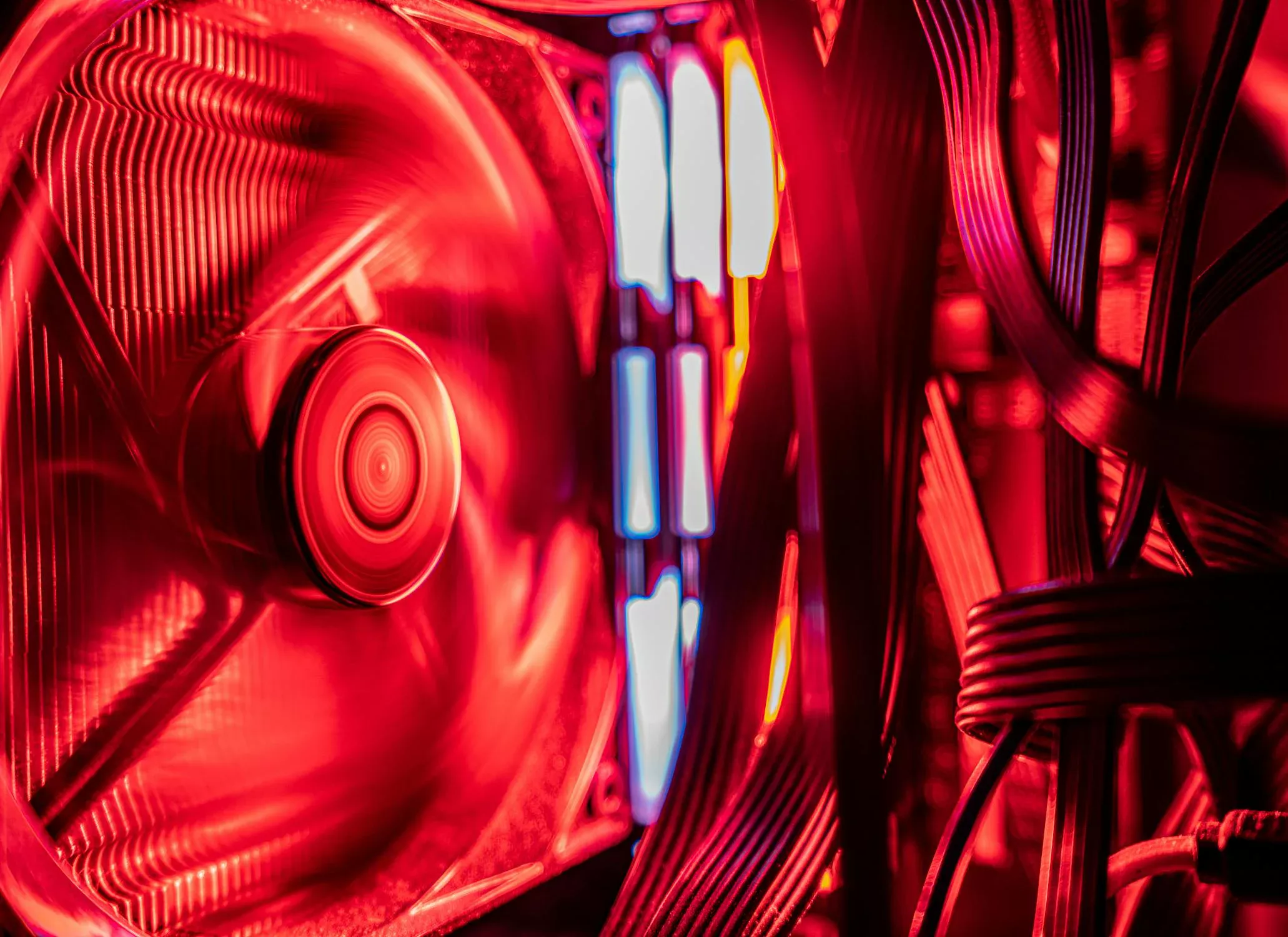 Best CPUs and GPUs for High-Performance Computing in 2025