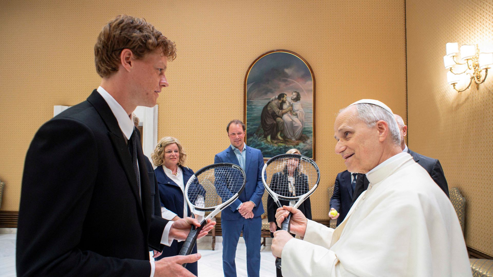 Italian Tennis Star Jannik Sinner Meets Pope Leo in a Historic Encounter at the Vatican